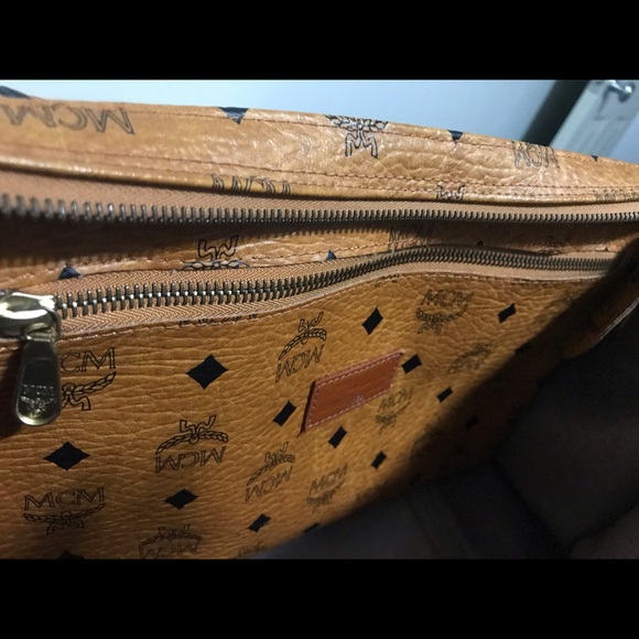 MCM Shopper Tote🌹 - Picture 13 of 13